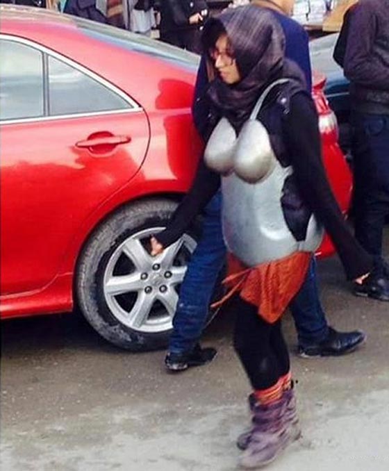 بالصور.. شاهد كيف تحمي فتاة افغانية نفسها من التحرش!! صورة رقم 4