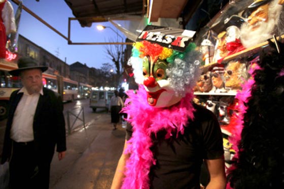 متطرفون يهود يدعون لاحتفالات المساخر في الأقصى صورة رقم 2 متطرفون يهود يدعون لاحتفالات المساخر في الأقصى صورة رقم 2