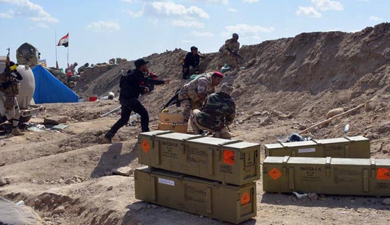 عناصر داعش يفرون من تكريت والحشود العراقية تتقدم لتحريرها صورة رقم 1