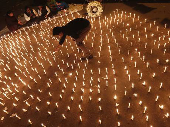 تصريح خطير لمغتصب فتاة دلهي.. على الضحية الا تقاوم!! صورة رقم 11