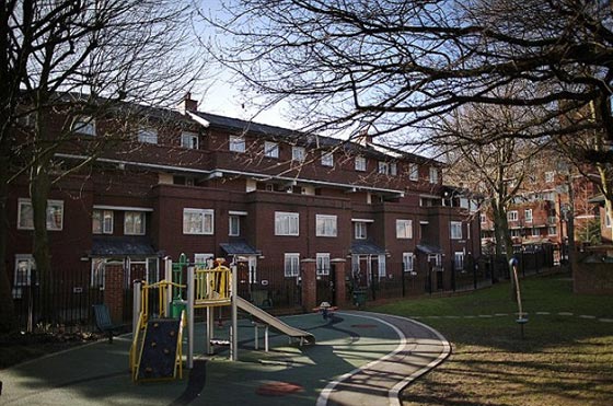  بريطانيا تصرف 7500 دولار يوميا على عائلة ذباح داعش.. لهذا السبب صورة رقم 4