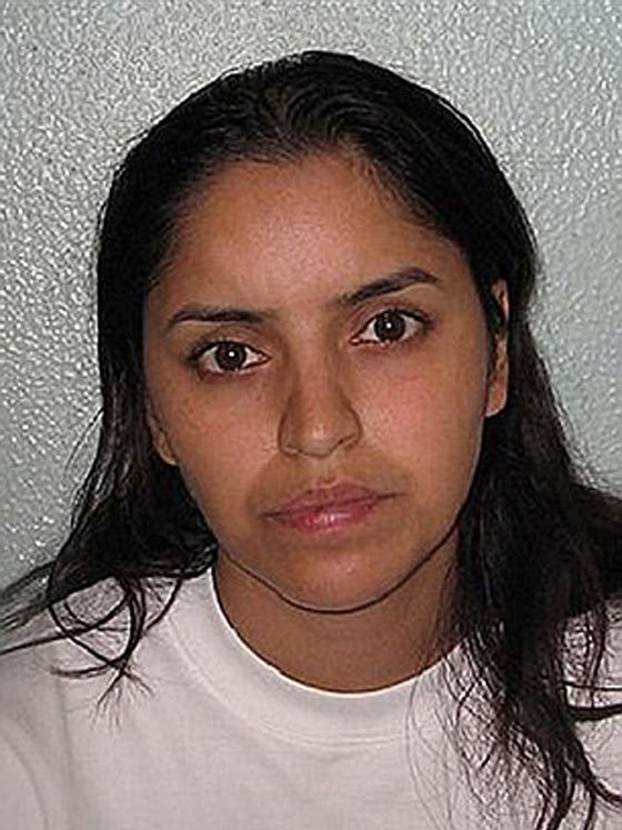 أم تعذب طفلتها حتى الموت.. لأنها مسكونة بالارواح والشياطين صورة رقم 2 أم تعذب طفلتها حتى الموت.. لأنها مسكونة بالارواح والشياطين صورة رقم 2