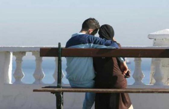 تفاصيل مثيرة عن هروب سعودية متزوجة بعد ضبطها مع عشيقها صورة رقم 3