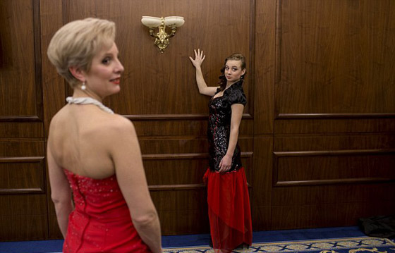 صور وفيديو جنديات اوكرانيات يشاركن في عرض ازياء ليثبتن انوثتهن وجمالهن صورة رقم 7