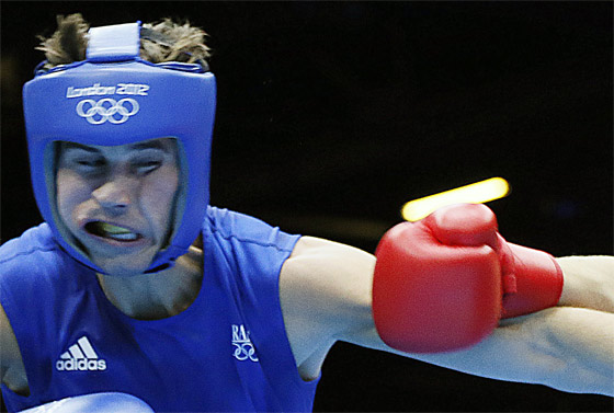 مقتل 10 اشخاص باصطدام مروحيتين خلال تصوير برنامج تلفزيوني صورة رقم 11