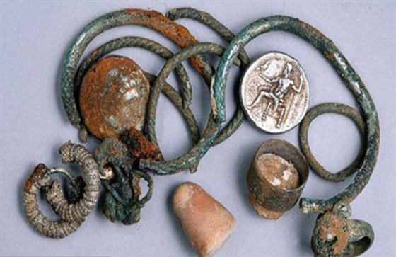  العثور على كنوز من عهد الاسكندر الأكبر في الجليل بفلسطين صورة رقم 1