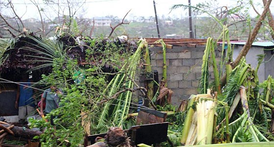  دمار هائل وستة قتلى خلفها اعصار بام في جزيرة فانواتو  صورة رقم 2