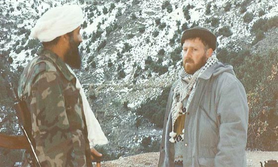 زعيم القاعدة اسامة بن لادن يعود الى عالمنا بصور ولقطات نادرة صورة رقم 2 زعيم القاعدة اسامة بن لادن يعود الى عالمنا بصور ولقطات نادرة صورة رقم 2