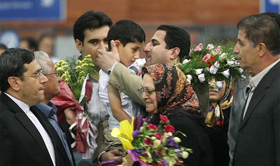 مفاجئ ومدهش.. تحول عالم نووي ايراني من بطل قومي الى جاسوس صورة رقم 4 مفاجئ ومدهش.. تحول عالم نووي ايراني من بطل قومي الى جاسوس صورة رقم 4