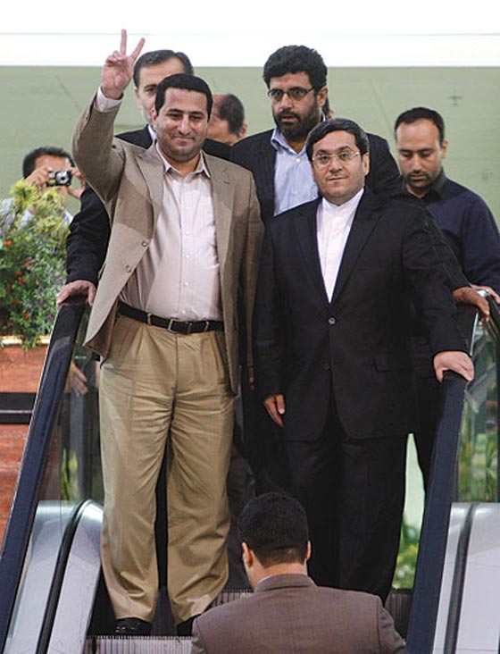 مفاجئ ومدهش.. تحول عالم نووي ايراني من بطل قومي الى جاسوس صورة رقم 5 مفاجئ ومدهش.. تحول عالم نووي ايراني من بطل قومي الى جاسوس صورة رقم 5