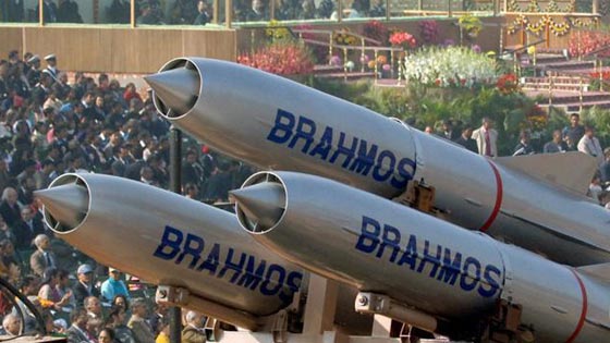 بالصور.. أخطر 5 صواريخ تستهدف البوارج البحرية تفوق سرعة الصوت صورة رقم 1