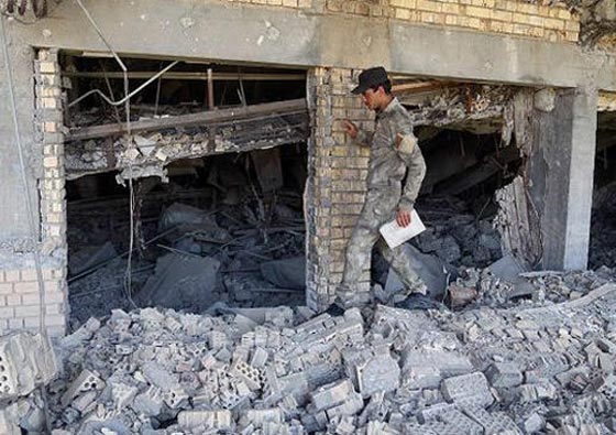  بالصور.. المليشيات الشيعية تحول ضريح صدام في تكريت الى ركام صورة رقم 2