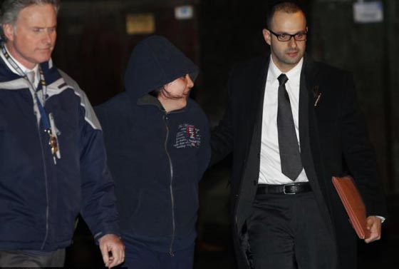 السجن المؤبد لامرأة قتلت مسلما بدفعه تحت عجلات القطار صورة رقم 3