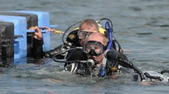 بوتين يهزم الكائنات الفضائية والجلطة الدماغية ويعود ساخرا من الشائعات صورة رقم 4