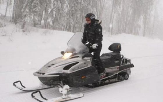بوتين يهزم الكائنات الفضائية والجلطة الدماغية ويعود ساخرا من الشائعات صورة رقم 10