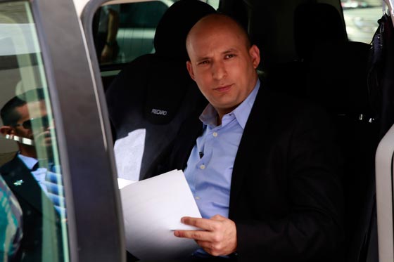 فتح صناديق الاقتراع لانتخابات الكنيست الـ 20 في اسرائيل صورة رقم 10