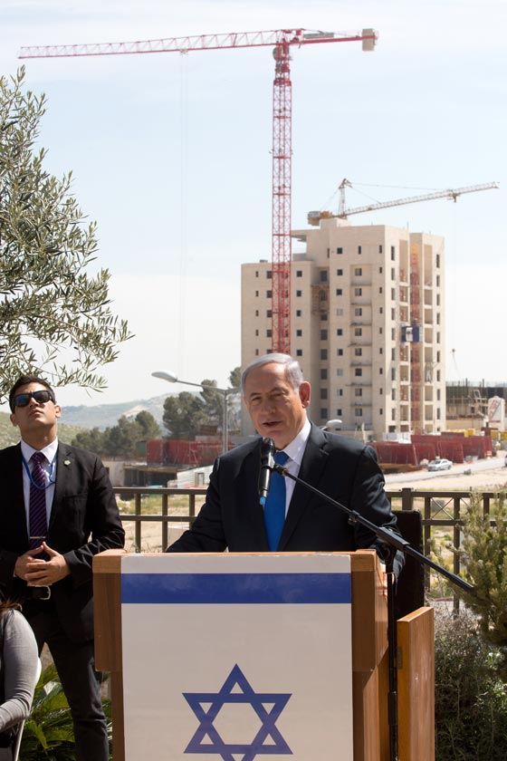 فتح صناديق الاقتراع لانتخابات الكنيست الـ 20 في اسرائيل صورة رقم 21