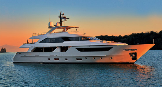 شاهد بالفيديو.. سوق اليخوت في دبي يشبّه بسوق الأحلام صورة رقم 4