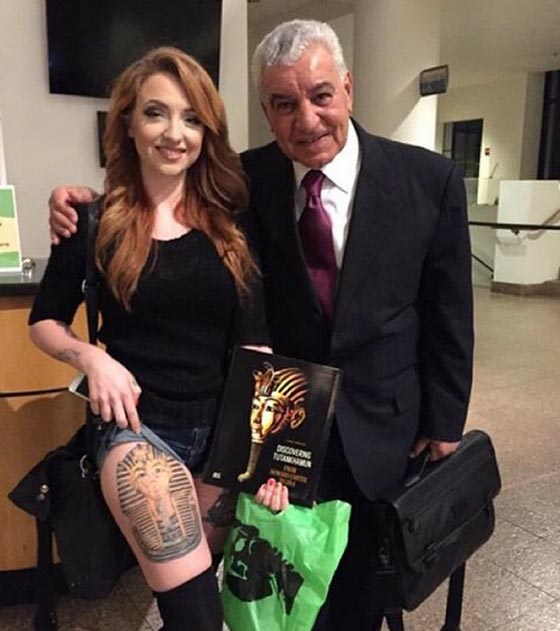 الكشف عن سر الصور المثيرة بين وزير مصري وفتاة وشم امريكية صورة رقم 1 الكشف عن سر الصور المثيرة بين وزير مصري وفتاة وشم امريكية صورة رقم 1