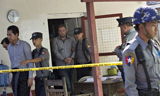 بوذا يسجن نيوزيلنديا وبورميين ويفرض عليهم الاشغال الشاقة.. بسبب صورة رقم 3 بوذا يسجن نيوزيلنديا وبورميين ويفرض عليهم الاشغال الشاقة.. بسبب صورة رقم 3