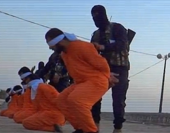 بالفيديو.. ذباحو داعش ينفذون 9 عمليات اعدام في الفالوجة بتهمة التجسس صورة رقم 3 بالفيديو.. ذباحو داعش ينفذون 9 عمليات اعدام في الفالوجة بتهمة التجسس صورة رقم 3