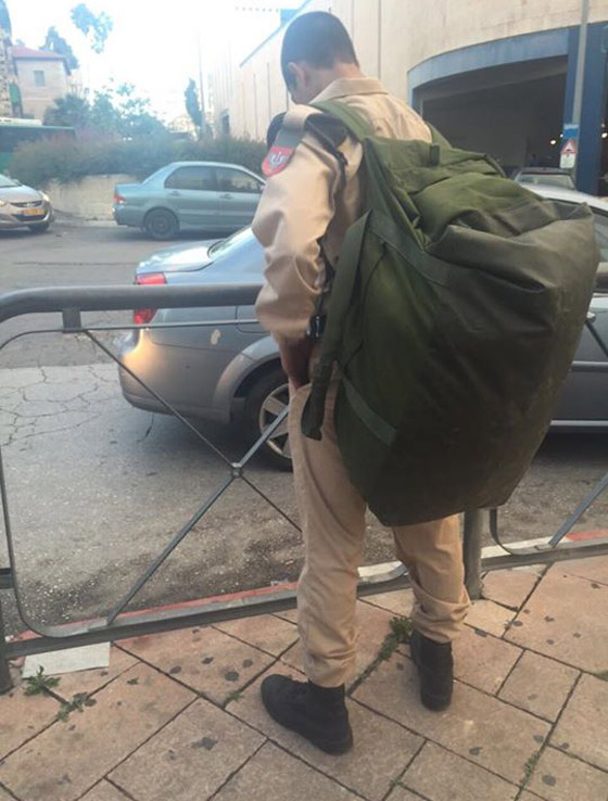 صورة مجندة اسرائيلية منزوعة تثير عالم النت ولا تقعده صورة رقم 7 صورة مجندة اسرائيلية منزوعة تثير عالم النت ولا تقعده صورة رقم 7