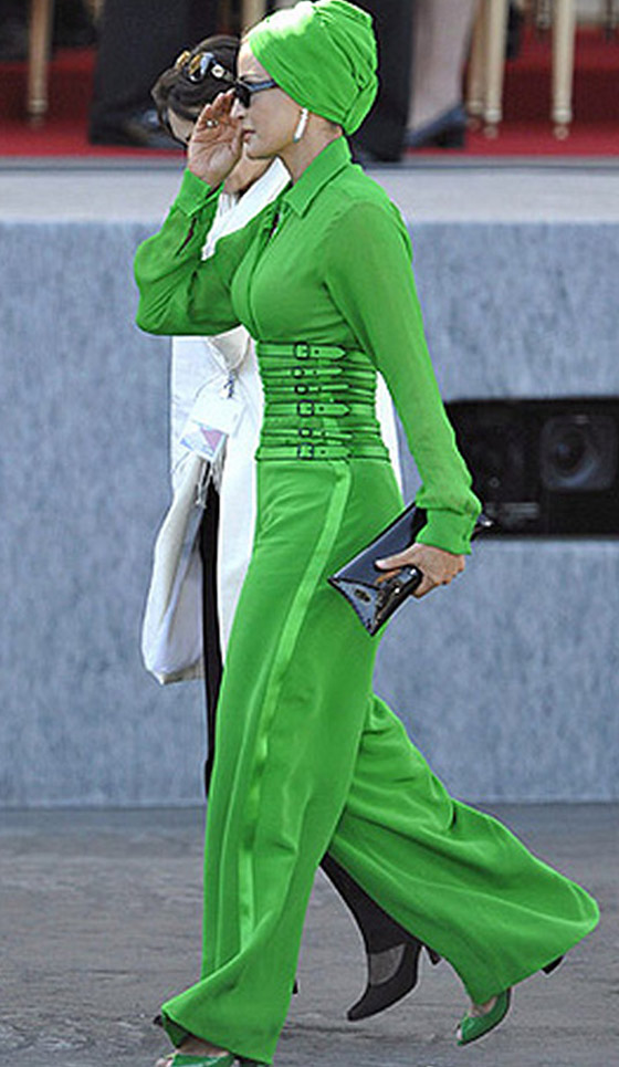 قطريون يتساءلون.. هل ماتت والدة اميرهم الشيخة موزة؟ صورة رقم 9 قطريون يتساءلون.. هل ماتت والدة اميرهم الشيخة موزة؟ صورة رقم 9