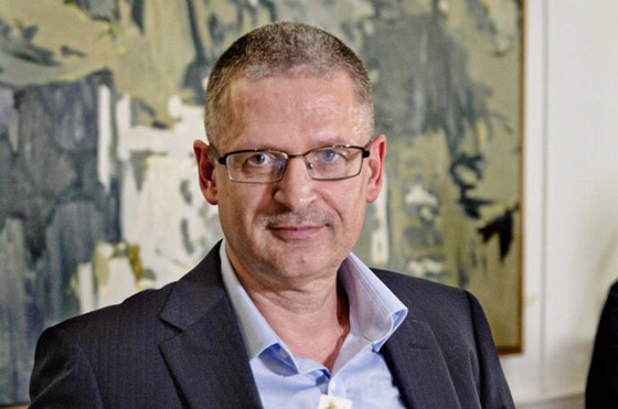 الدنمارك تكرم واضع الرسومات المسيئة للنبي محمد وتمنحه جائزة صورة رقم 2 الدنمارك تكرم واضع الرسومات المسيئة للنبي محمد وتمنحه جائزة صورة رقم 2