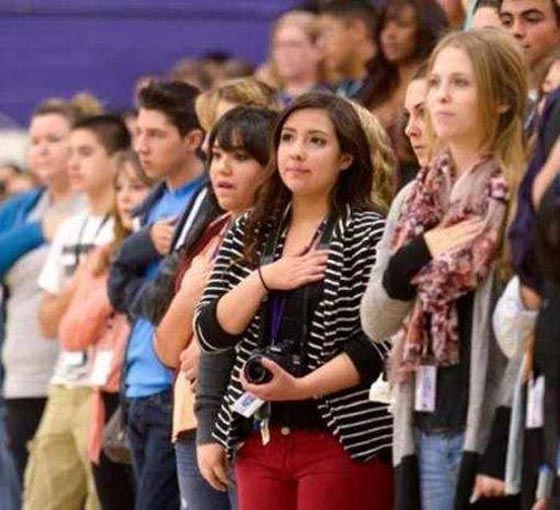 تقديم معلمة يمين الولاء بالعربية.. يقيم نيويورك ويحولها الى وحش كاسر صورة رقم 1 تقديم معلمة يمين الولاء بالعربية.. يقيم نيويورك ويحولها الى وحش كاسر صورة رقم 1