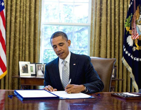  اشباه الرئيس اوباما أكثر شعبية منه بين الامريكيين! صورة رقم 3