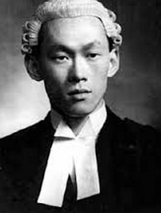 الموت يغيب ايقونة سنغافورة ومؤسسها وعاشق شوارعها النظيفة صورة رقم 5