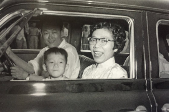 الموت يغيب ايقونة سنغافورة ومؤسسها وعاشق شوارعها النظيفة صورة رقم 18