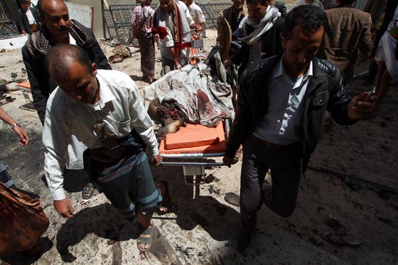 بالفيديو.. شاهد الانتحاري الاعرج منفذ التفجير الدموي في صنعاء صورة رقم 4