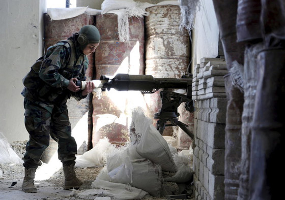 نساء الكوماندوز السوري يخضن المعارك وينفذن مهمات قتالية صعبة صورة رقم 3