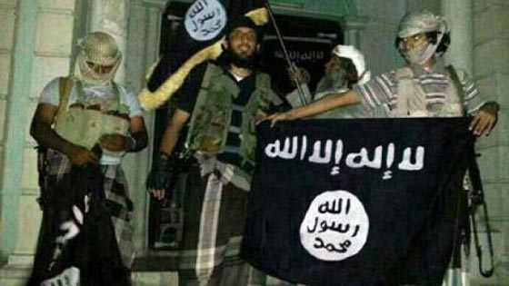 حرب نفسية.. امريكا تحرض اهالي الرقة على داعش برسم كاريكاتير صورة رقم 2 حرب نفسية.. امريكا تحرض اهالي الرقة على داعش برسم كاريكاتير صورة رقم 2