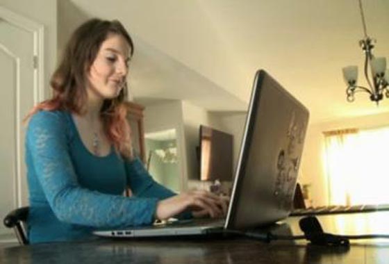 فيسبوك يغلق حساب فتاة كندية لانها تحمل اسم داعش صورة رقم 1 فيسبوك يغلق حساب فتاة كندية لانها تحمل اسم داعش صورة رقم 1