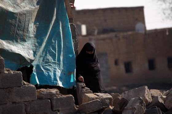 اليوم الثاني لعاصفة الحزم.. انفجارات تهز صنعاء ومعارك في عدن صورة رقم 26 اليوم الثاني لعاصفة الحزم.. انفجارات تهز صنعاء ومعارك في عدن صورة رقم 26