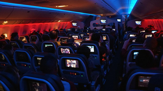 غضب مسافر من جاره خلال رحلة جوية يكلفه 7300 دولار عدا ونقدا صورة رقم 1 غضب مسافر من جاره خلال رحلة جوية يكلفه 7300 دولار عدا ونقدا صورة رقم 1