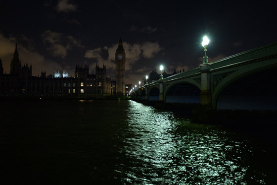 اطفاء الانوار من سيدني الى نيويورك بمبادرة مناخية من ساعة الارض صورة رقم 2 اطفاء الانوار من سيدني الى نيويورك بمبادرة مناخية من ساعة الارض صورة رقم 2