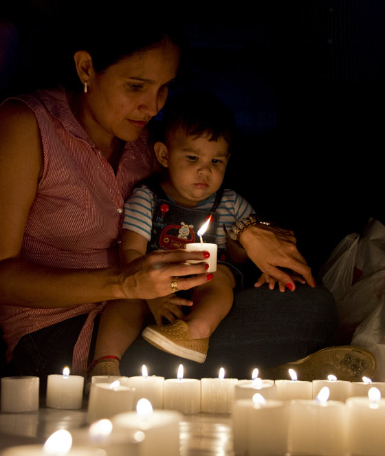 اطفاء الانوار من سيدني الى نيويورك بمبادرة مناخية من ساعة الارض صورة رقم 12 اطفاء الانوار من سيدني الى نيويورك بمبادرة مناخية من ساعة الارض صورة رقم 12