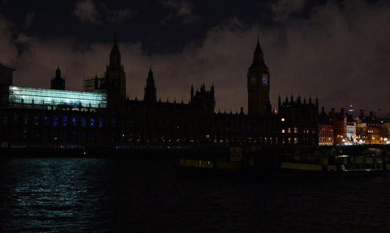 اطفاء الانوار من سيدني الى نيويورك بمبادرة مناخية من ساعة الارض صورة رقم 3 اطفاء الانوار من سيدني الى نيويورك بمبادرة مناخية من ساعة الارض صورة رقم 3