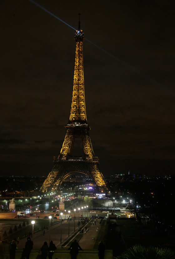 اطفاء الانوار من سيدني الى نيويورك بمبادرة مناخية من ساعة الارض صورة رقم 10 اطفاء الانوار من سيدني الى نيويورك بمبادرة مناخية من ساعة الارض صورة رقم 10