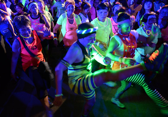 اطفاء الانوار من سيدني الى نيويورك بمبادرة مناخية من ساعة الارض صورة رقم 28 اطفاء الانوار من سيدني الى نيويورك بمبادرة مناخية من ساعة الارض صورة رقم 28