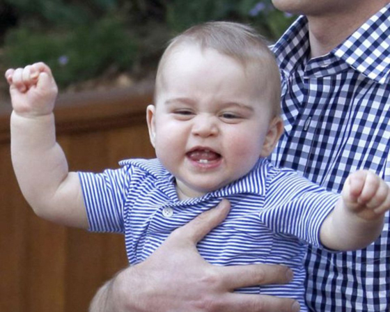 بسبب الغيرة: الامير تشارلز ينشر صورته مع حفيده جورج  صورة رقم 11