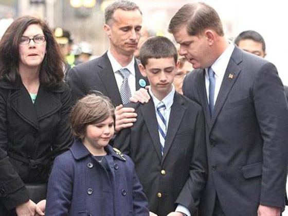 شهادة تدمي القلوب لرب عائلة دمرتها هجمات ماراتون بوسطن صورة رقم 6 شهادة تدمي القلوب لرب عائلة دمرتها هجمات ماراتون بوسطن صورة رقم 6