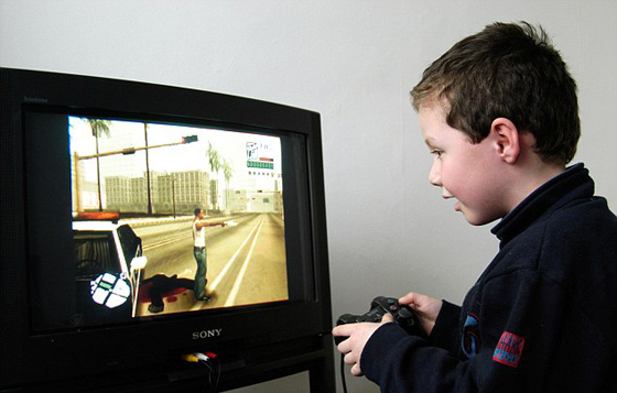 مدارس بريطانية تشكو الاهالي للشرطة اذا مارس اطفالهم العاب فيديو عنيفة    صورة رقم 3