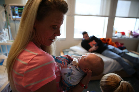 بالصور..طفل بدون انف يحل ضيفا مكرما على عالمنا ويستوطن ربوعه صورة رقم 4