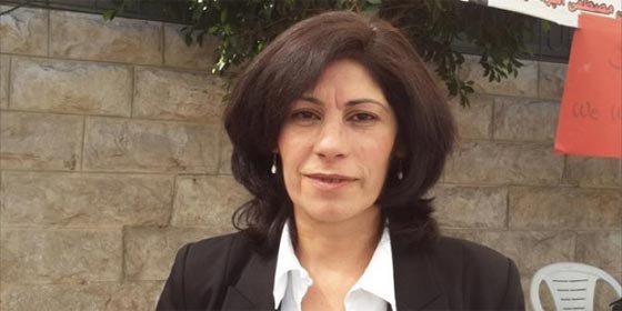 القوات الاسرائيلية تختطف  النائبة الفلسطينية خالدة جرار من بيتها صورة رقم 2