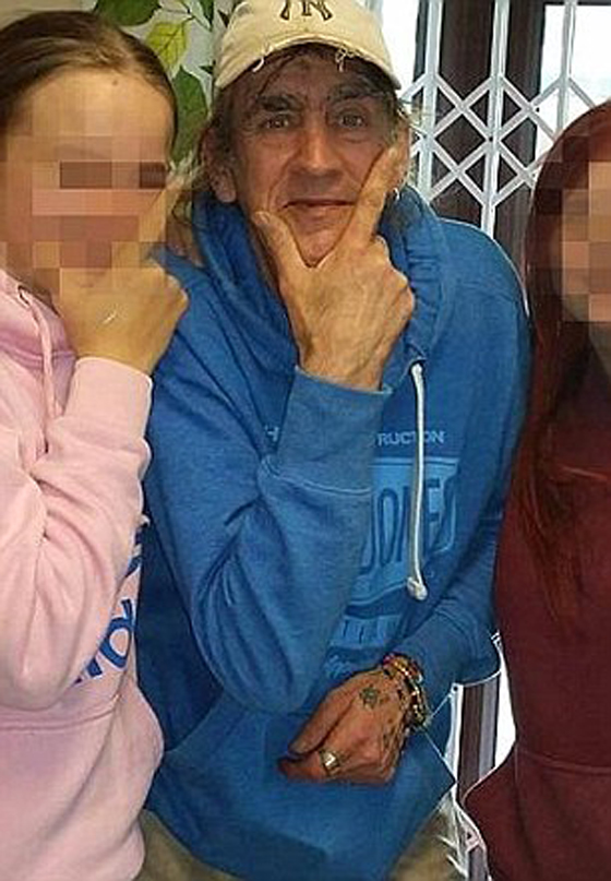 صور مدمن عاطل عن العمل انجب 40 طفلًا من 20 امرأة ويريد المزيد صورة رقم 5