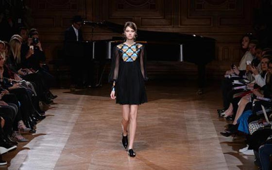  فرنسا تعلن الحرب على النحيفات وتحظر تشغيلهن  صورة رقم 1